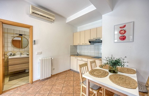 Spadici Apartment | Two-Bedroom Giardino with Terrace