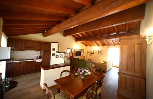 Peschiera del Garda Apartment | TWO BEDROOMS APARTMENT 1ST FLOOR
