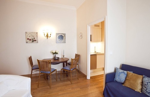 8th Arrondissement Apartment | Two Bedrooms Flat Close Place Vendome