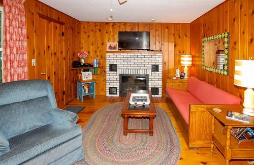 Maple City Cottage | Two classic lakefront cottages with a dock - washer/dryer, firepit, water views