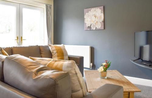 Preston House | Two Dorchester Drive - Uk32036