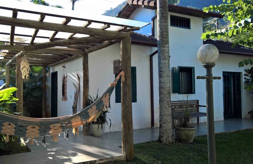 Toque Toque House | Two lots! Privacy and foot in the sand on the North Coast of São Paulo
