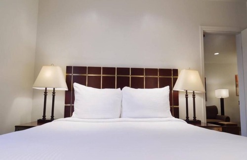 Sedona Resort | Two Perfect Sedona Rooms w/Poolside Relaxation, Outdoor BBQ & Full Kitchen