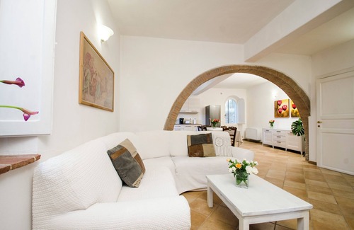 Po' Bandino Villa | TWO PRIVATE VILLAS WITH 2 HEATED SWIMMING POOLS IN LUSH PRIVATE ESTATE SLEEPS 12