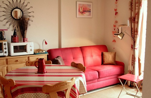 Thollon-les-Memises Apartment | Two rooms 200m from the cable car, parking, high-speed wifi, large terrace