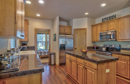 Three Rivers House | Two story, AC, wooded backyard, game room, family friendly, family perks