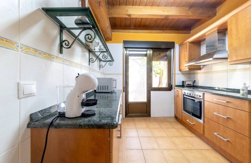 Barca House | Two-Story Rural Home in Soria -with BBQ & GameRoom