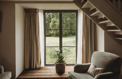 Llanwrtyd Wells House | Ty Bach, The Old School Holiday Homes