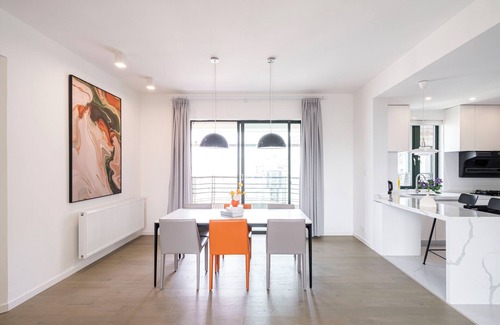 Xujiahui Bed & Breakfast | Tyms 3BR 2BA Apt Novel Garden Metro