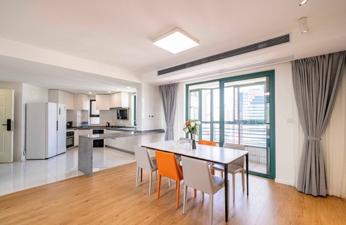 Xujiahui Bed & Breakfast | Tyms 4BR 2BA Apt Novel Garden