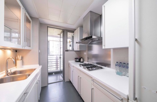 Xujiahui Bed & Breakfast | Tyms Elegant 3BR 2BA Apt Yongxin Century