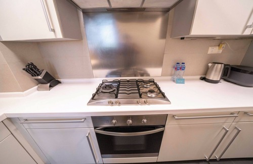 Xujiahui Bed & Breakfast | Tyms Modern 1BR 1BA Suite Xujiahui Shops