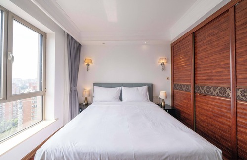 Xuhui Bed & Breakfast | Tyms Xintiandi Elegant 3BR 2BA APT