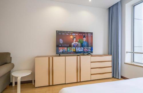 Wantiguan Apartment | Tyms Xuhui Elegant 1BR APT