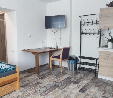 Cerveny Kostelec Apartment | Ubytování Vistárie