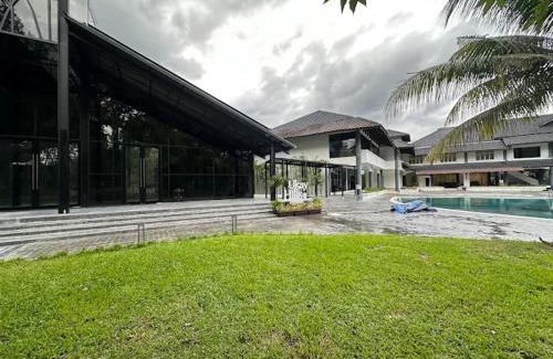 Ampang Jaya Hotel | Ukay Hills Private Event Estate & Lifestyle Suites