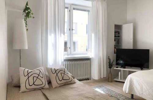 Ullanlinna Apartment | Ullis Studio with Top Location