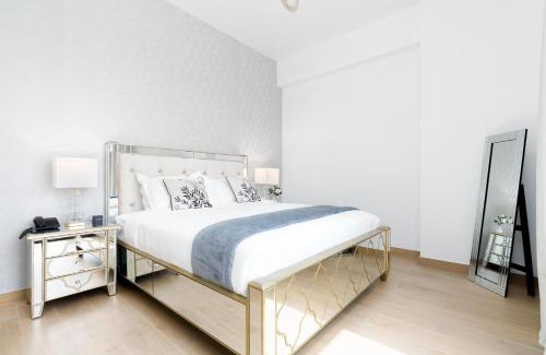 Dubai Apartment | Ultimate Stay Port de La Mer with Burj Khalifa Views from the Bed next to the Beach