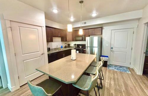 Central City House | Ultra-Luxury 2BR Downtown Condo