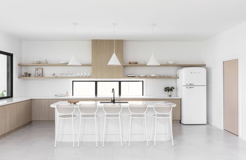 Werri Beach House | Uma on Werri, Gerringong - Heated pool/spa, beachfront, luxury, aircon, playroom
