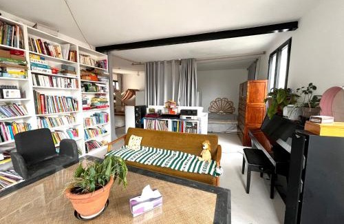 12th Arrondissement House | Un appartement parisien atypique - An atypical Parisian appartment