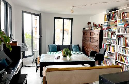 12th Arrondissement House | Un appartement parisien atypique - An atypical Parisian appartment