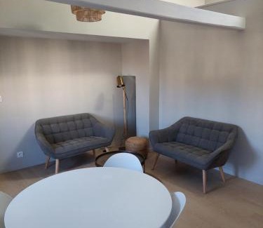 Enclos Apartment | Un brin de fantaisie dans le centre de Honfleur