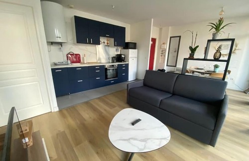 Cherbourg-en-Cotentin Apartment | Un extérieur en ville