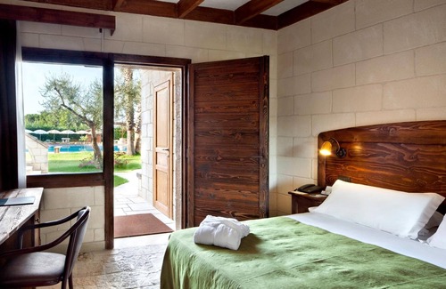 Noicattaro Hotel | UNAHOTELS Regina Bari