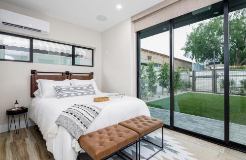 Downtown House | Unbeatable Location, Heated Pool, Bbq, Misters