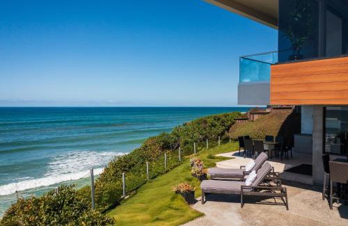 Encinitas House | Unbeatable Location - Steps to Moonlight Beach