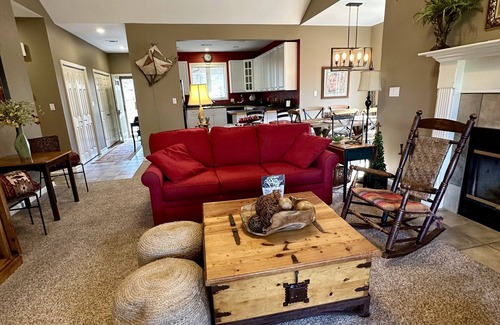 Mount Ida Condo | Unforgetable Large 2BR/2Bath, with lake access on Lake Ouachita and lake view