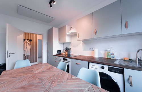 Ulm Apartment | Unique Gneisenau wellness oasis