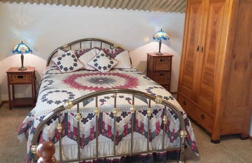 Wilton House | Unique pet friendly barn apartment