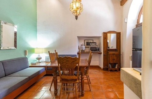 La Cruz Apartment | Unique Suite Historic Center Terrace WIFI+Desk