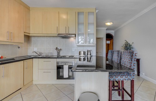 Stellenbosch Central Hotel | UniqueStay Oudehoek Apartment