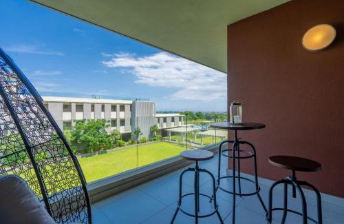 Hillhead Apartment | Unit 215 Oceandune - Stunning & Modern Apartment