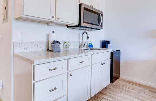 Wailuku Apartment | Unit 6 Maui Ohana Modern Studio