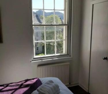 Newington Apartment | University and Central Edinburgh
