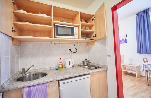 Prague 3 Apartment | University Hotel