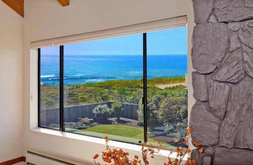 Moss Beach House | Unmatched Ocean Beach and Mountain Views Family-Friendly Retreat