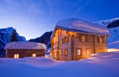 Schroecken Ski Chalet | Unterboden 5