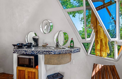 Isla Navidad Villa | Unwind in Paradise: A Serene Getaway in Isla de Navidad