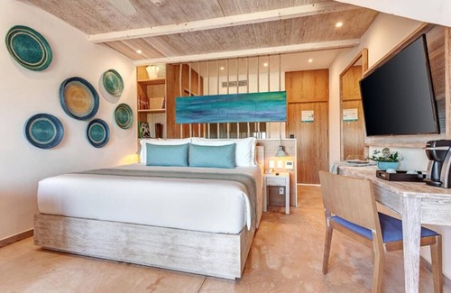 Isla Holbox Hotel | Unwind in Stylish Holbox Hotel! Walk to Beach, Outdoor Swimming Pool!