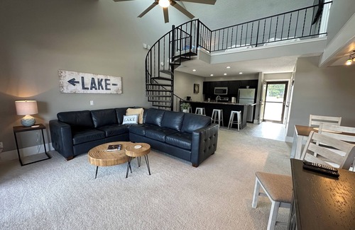 Osage Beach Condo | Updated 3 Bedroom Condo at Mile Marker 26 near Margaritaville Resort