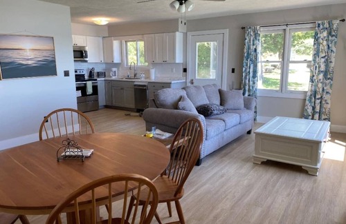 Frankfort Cottage | Upper Herring Lakefront Cottage #1, AC, Newly Remodeled, SUPs, Kayaks, Rowboats