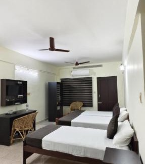 Pala Hotel | UPPERCREST RESIDENCY PALA