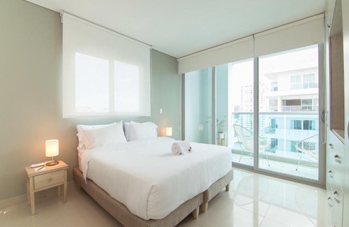Manga Apartment | Upscale 3BR in Cartagena