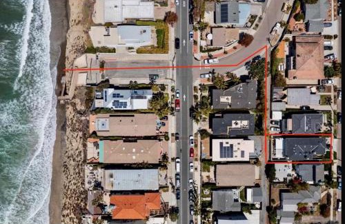 Encinitas House | Upscale Beach Cottage a Block to the Beach Sauna