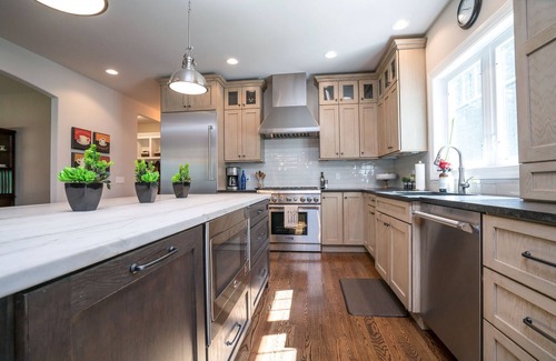 Saratoga Springs House | Upscale track rental near downtown Saratoga